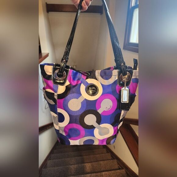 Coach OPTI ART SATIN Signiture TOTE - Picture 1 of 13